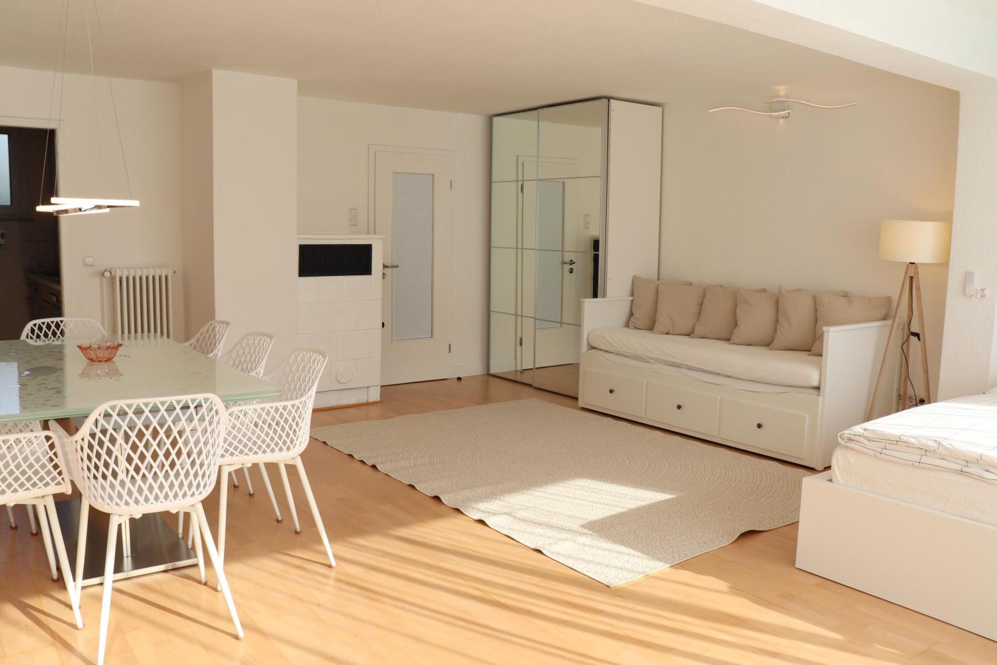 Ruhiges An Der Messe Homestay
